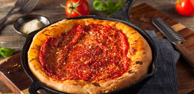 Pizza low carb de frigideira pronta em 10 minutos