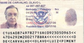 Vazam documentos do guru de Bolsonaro: green card está expirando