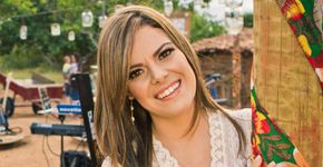 Ana Paula Valadão recebe críticas após publicar foto polêmica