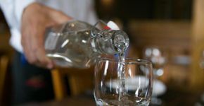 Água filtrada e de graça nos restaurantes: bom para o seu bolso e melhor ainda para o planeta