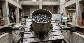 Cientistas criam um cilindro cheio de bolinhas de aço que consegue diminuir os impactos de terremotos em prédios e pontes sem precisar de energia elétrica