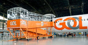 Gol inaugura rampa para clientes com mobilidade reduzida