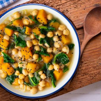 Featured mobile: Do grão-de-bico à lentilha: 3 sopas ricas em proteína vegetal para um jantar leve 