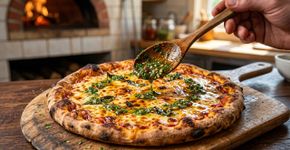 Como fazer chimichurri caseiro para pizza: a receita especial usada por muitas pizzarias