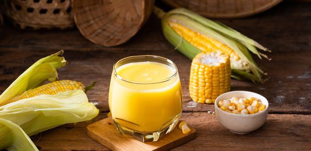Veja como fazer suco de milho caseiro e cremoso em menos de 20 minutos