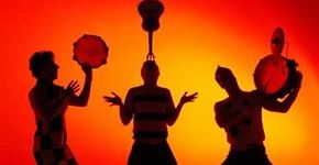 Trio de palhaços anima o fim de sábado no Sesc Santo Amaro