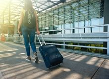 Featured side: Azul inicia acesso antecipado à Azul Friday com descontos de até 30% em produtos de viagem