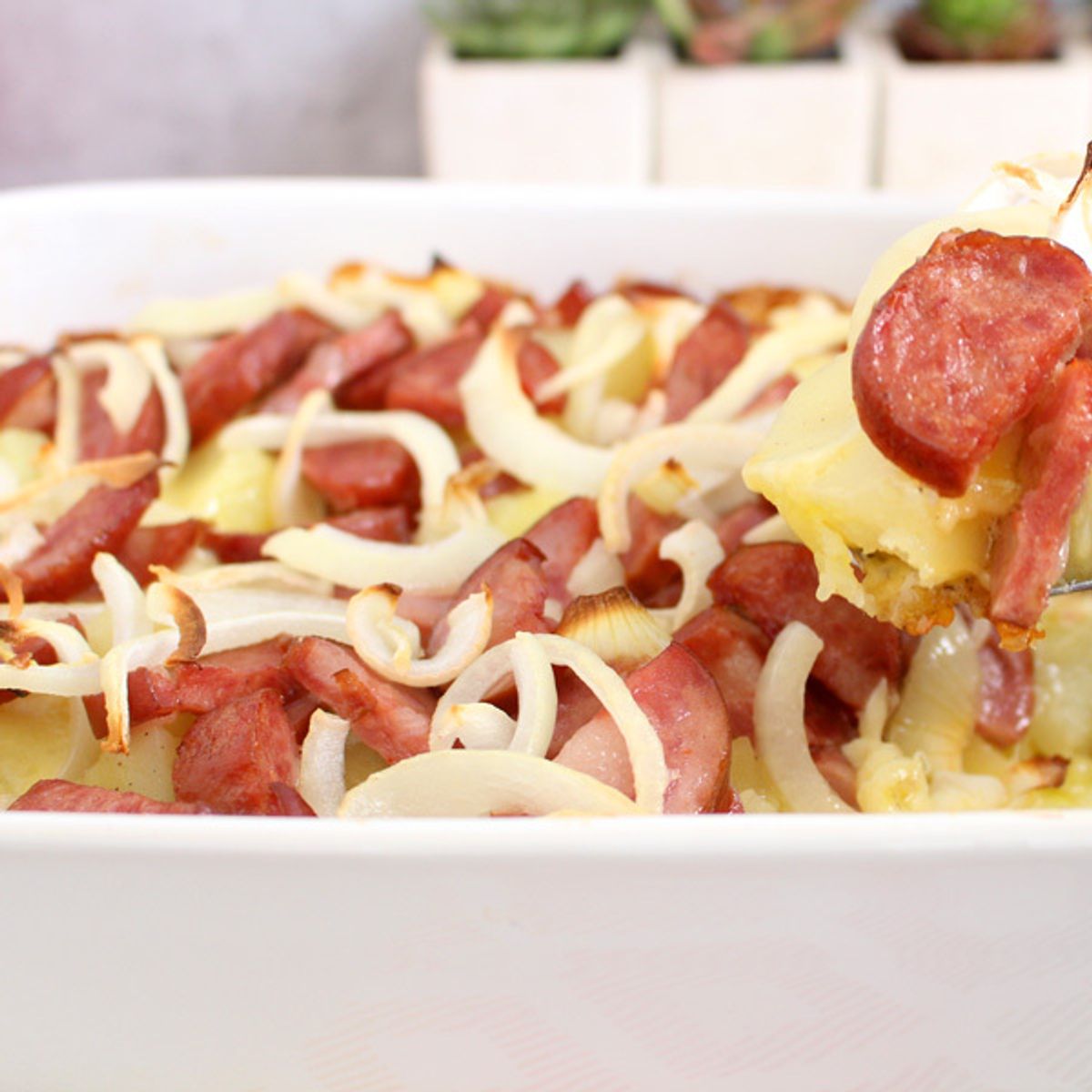 Batata calabresa com queijo feita no forno