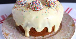 Bolo de leite condensado com cobertura generosa