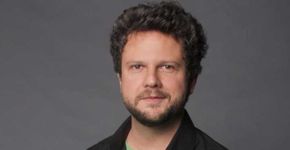 Alvo de ataques nas redes sociais, Selton Mello processa Facebook