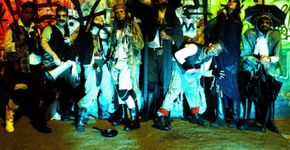 Peça de teatro itinerante explora regiões abandonadas do centro