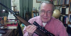 Dimenstein: Olavo de Carvalho é maluco ou desonesto?