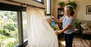 Como limpar cortinas para que fiquem com cheiro de novas sem precisar tirá-las do varão