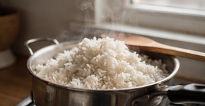 O que acontece com a textura do arroz quando você coloca vinagre na água do cozimento