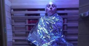 Lady Gaga revela fazer tratamento curioso por causa de doença