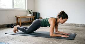De acordo com especialistas, por quanto tempo você deve manter a posição de prancha abdominal de acordo com a idade?