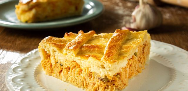 Faça uma saborosa torta de frango que você não vai se arrepender