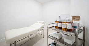 Quanto custa um peeling químico facial e o que influencia no preço?