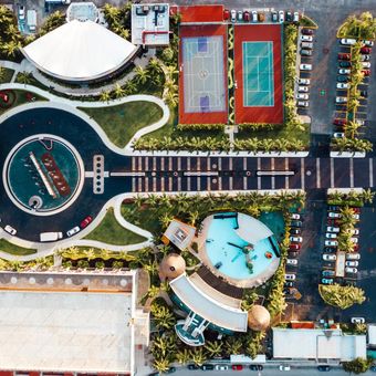 Featured mobile: Hard Rock fecha resorts no México para reforma completa