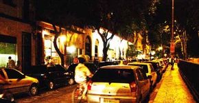 Fotógrafos descobrem a Praça Roosevelt