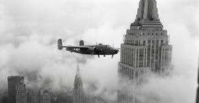 Um bombardeiro se perdeu entre as nuvens e bateu diretamente no Empire State Building em plena manhã de 1945