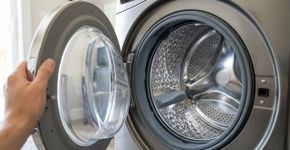 Duas máquinas de lavar com a mesma capacidade podem usar quantidades diferentes de água e energia a cada ciclo