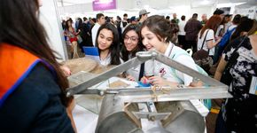 Feira gratuita da USP ajuda a escolher profissão e curso