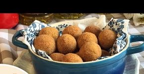 Bolinha de queijo fácil… e deliciosa!