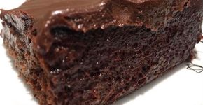 Bolo de chocolate vegano fácil e sem glúten