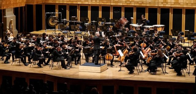 Orquestra Jovem do Estado de São Paulo interpreta Rimsky-Korsakov e Guerra-Peixe