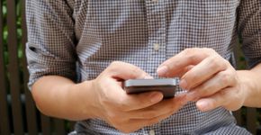 Reduza o uso do celular com 4 dicas simples