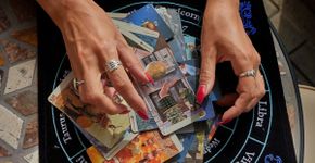 Tarot do dia: previsão para os 12 signos em 01/04/2026