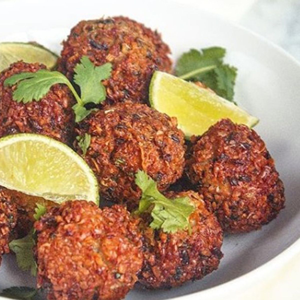 Bolinho de feijão frito: o aperitivo mais fácil, barato e saboroso