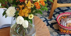 Arranjos florais são exibidos no CCSP