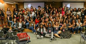 Ajude a inserir mulheres negras no setor de tecnologia com esta campanha