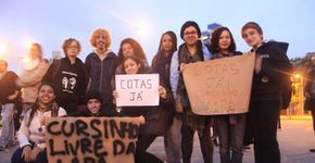 Cursinho comunitário faz ‘vaquinha’ para manter projeto de educação gratuita