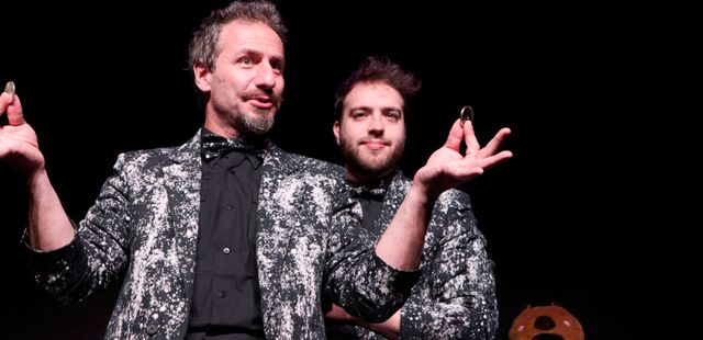 Espetáculo de mágica  ‘Trapaça Honesta’