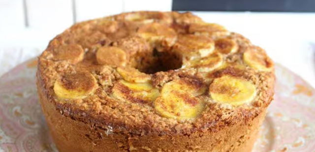 Bolo de banana impecável