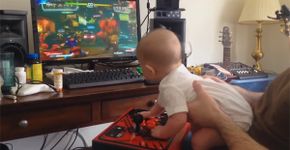 Bebê de seis meses ‘zera’ videogame Street Fighter V