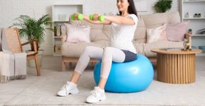 Treino em casa substitui a academia? Veja 5 pontos a considerar