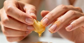 Os 3 ingredientes naturais que suas unhas amam e você tem em casa