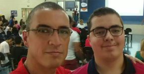 SP: pai de jovem autista entra na faculdade com ele para apoiá-lo
