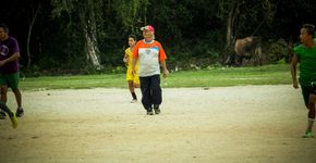 A transexual que dá treinos de futebol na periferia de Recife