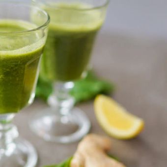 Featured mobile: Couve, limão e gengibre: aprenda a preparar esse suco verde para incluir na dieta