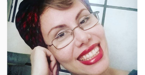 Sarah Sheeva anuncia curso para quem quer deixar de ser cachorra