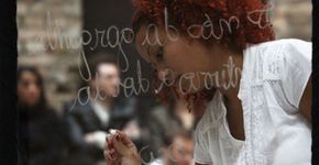 Escola Livre de Teatro recebe a atriz e cientista social Adriana Paixão para debate sobre Teatralidade Negra e feminina