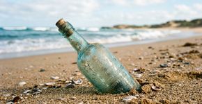 Uma garrafa lançada ao mar em 1886 foi encontrada por uma família 132 anos depois, ainda com uma mensagem dentro