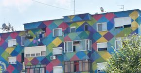 Cores concretas: conheça 15 edifícios coloridos pelo mundo