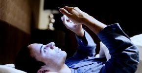 53% dos paulistanos têm sono prejudicado por causa da internet