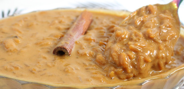 Arroz doce caramelado delicioso e fácil de fazer